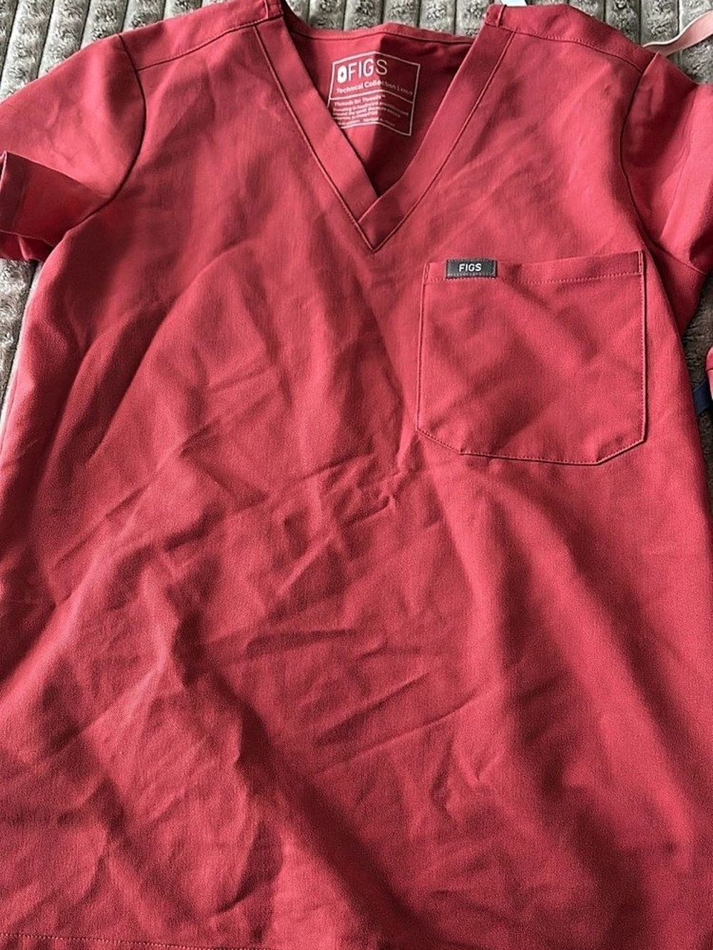 FIGS Casma Scrub Top Short Sleeve in Pink